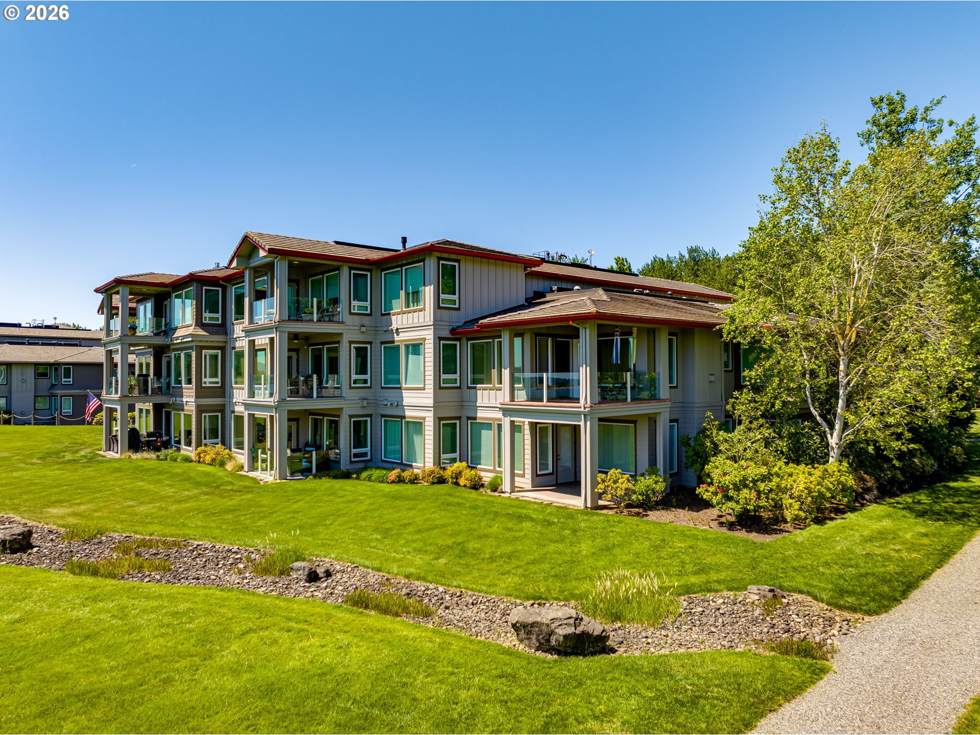 5433 SCENIC LN, Vancouver, WA 98661