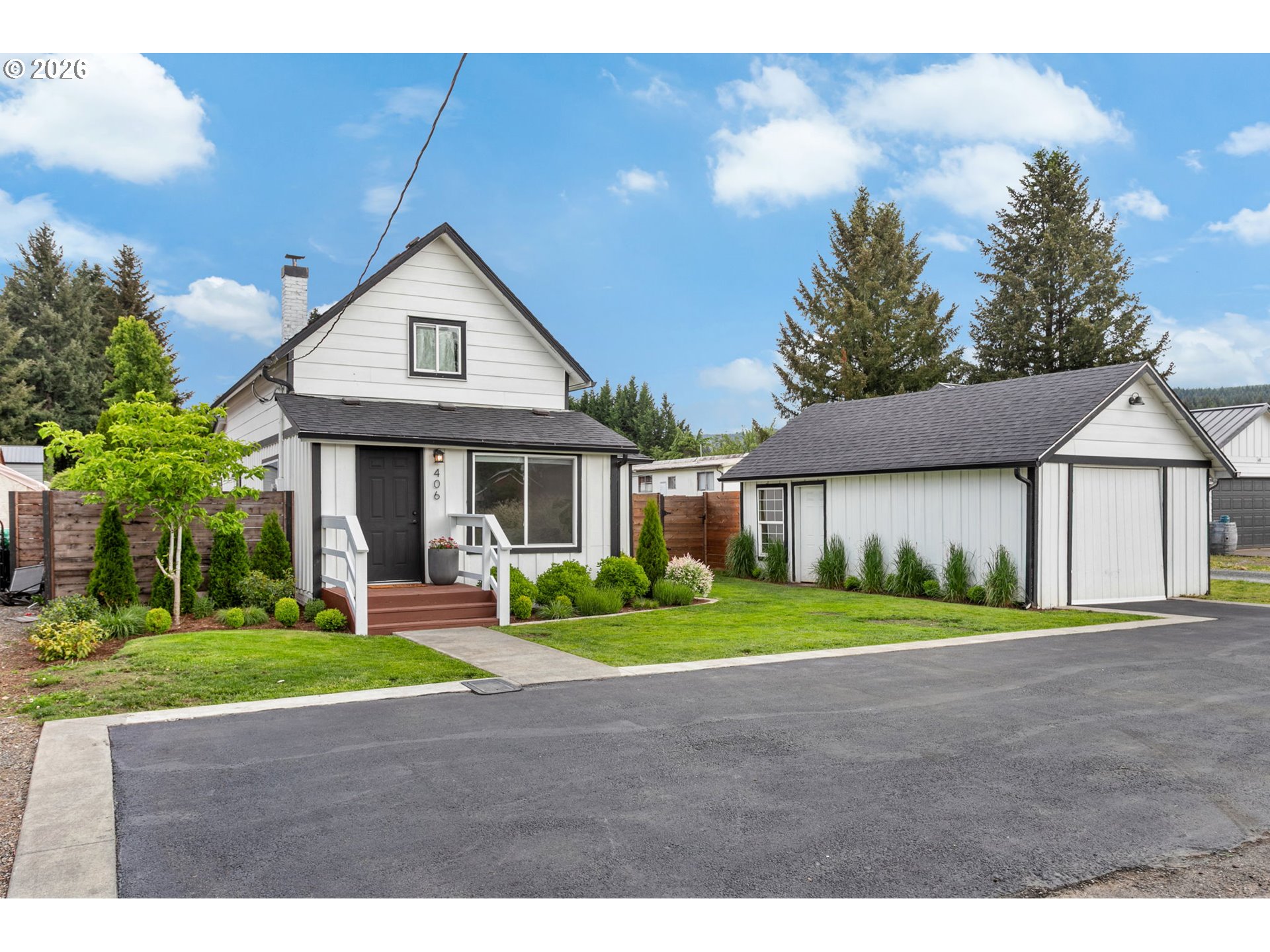 406 JONES ST, Yacolt, WA 98675