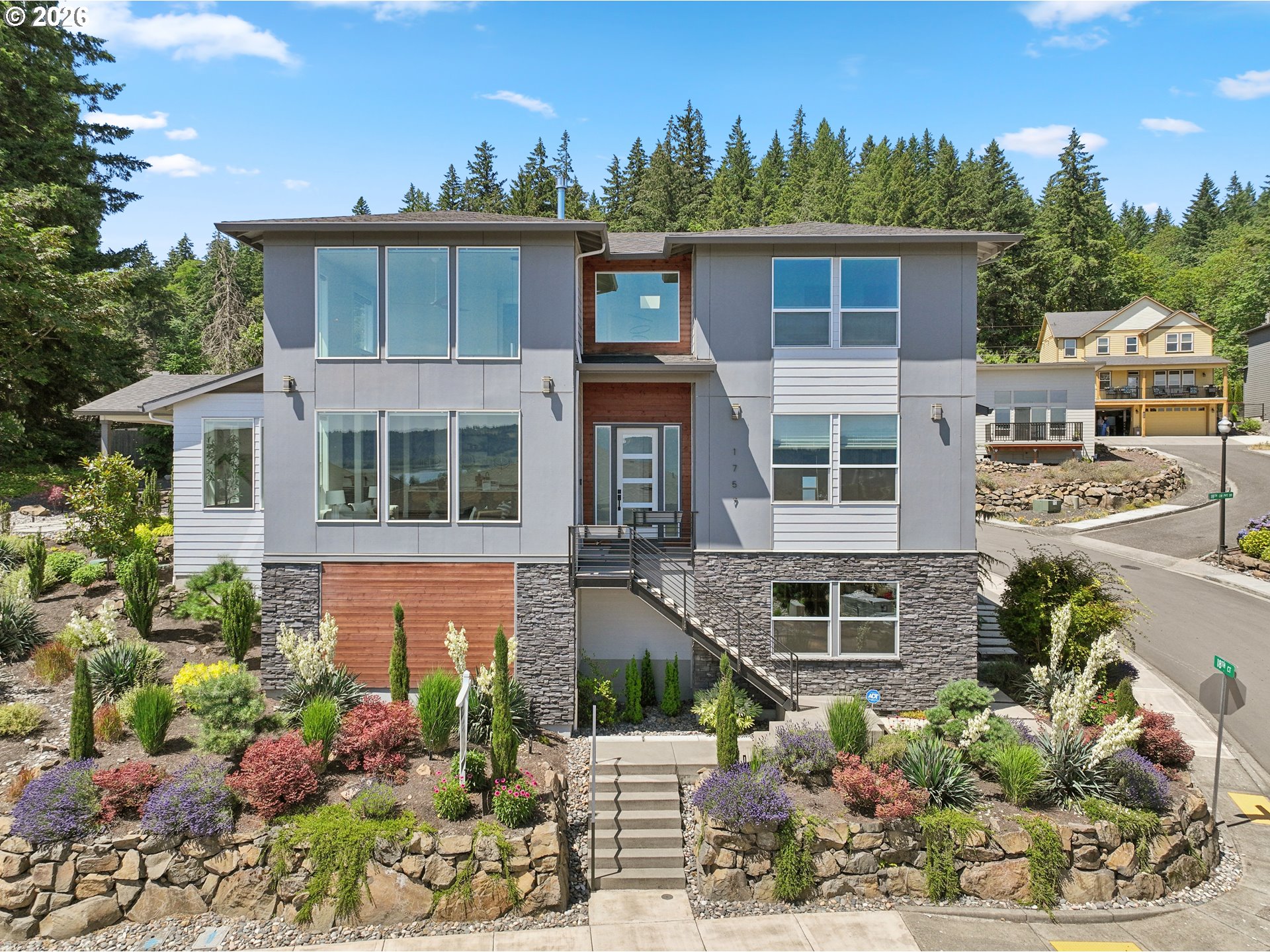 1757 COLUMBIA RIDGE WAY, Washougal, WA 98671
