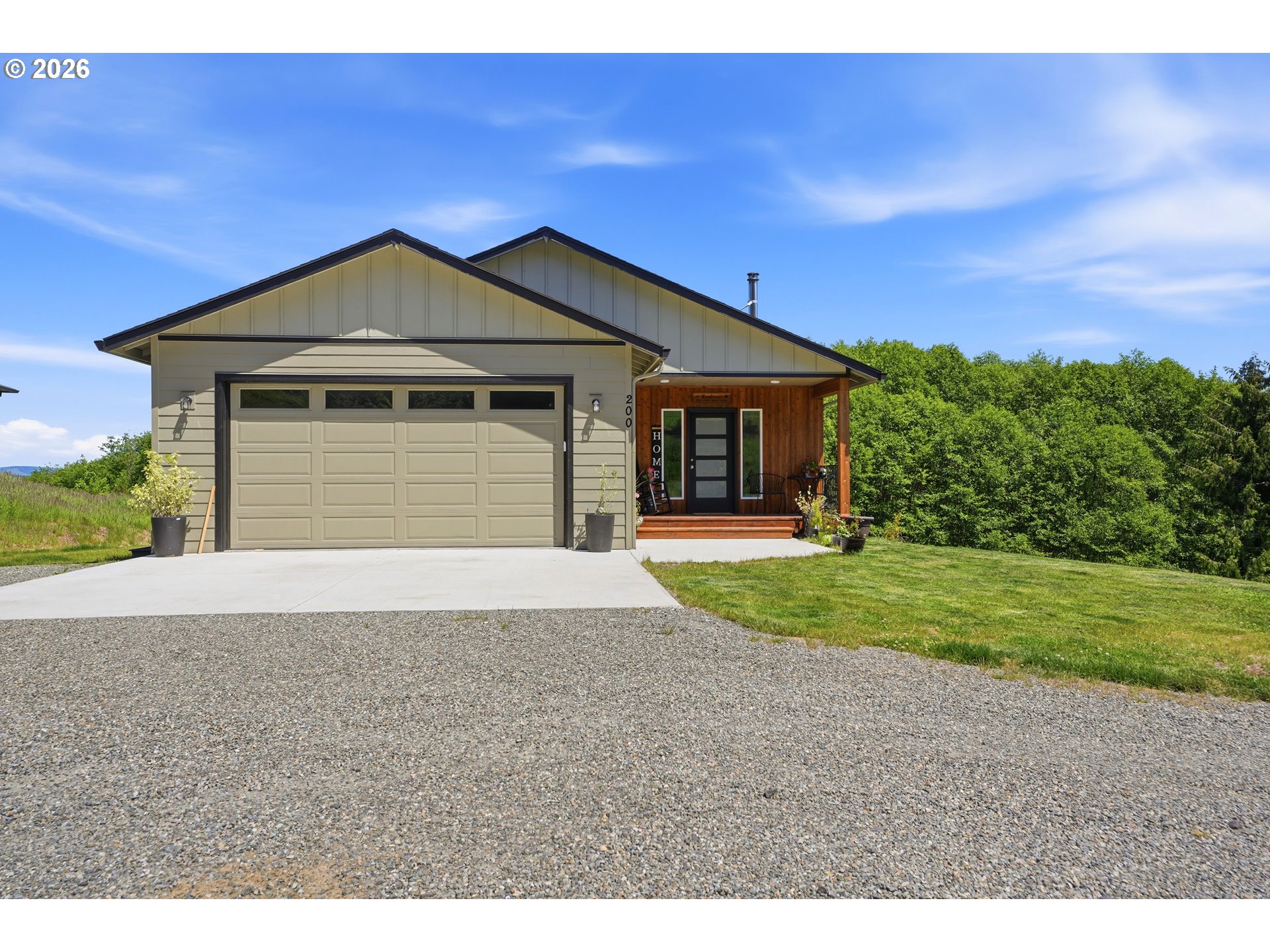 200 RED HAWK DR, CastleRock, WA 98611