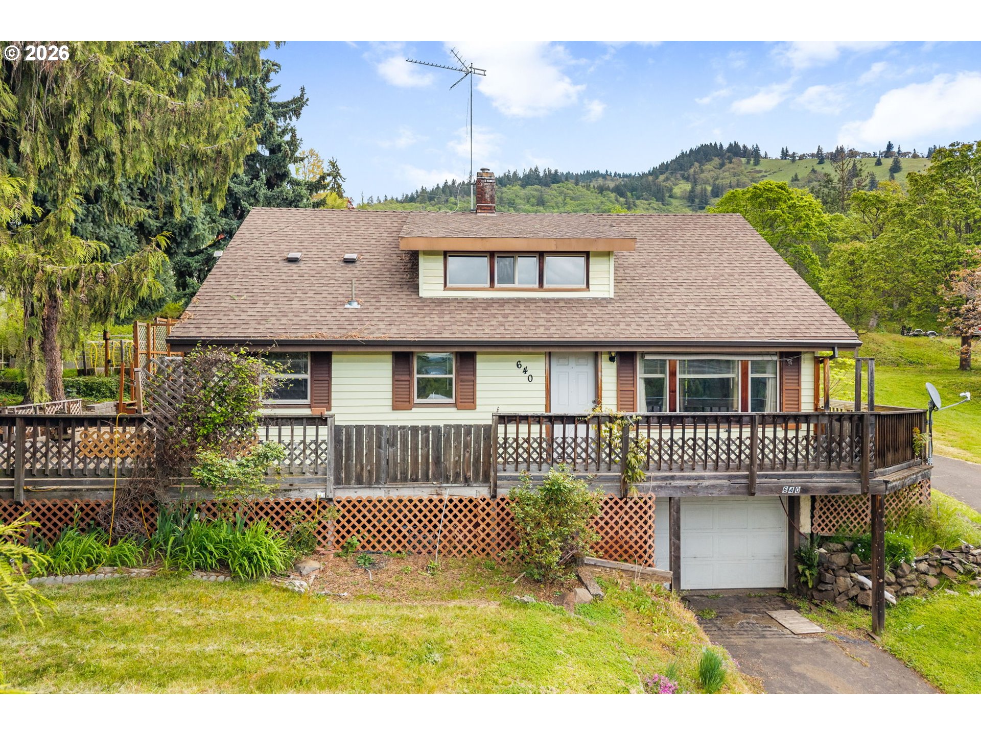 640 JEWETT BLVD, WhiteSalmon, WA 98672