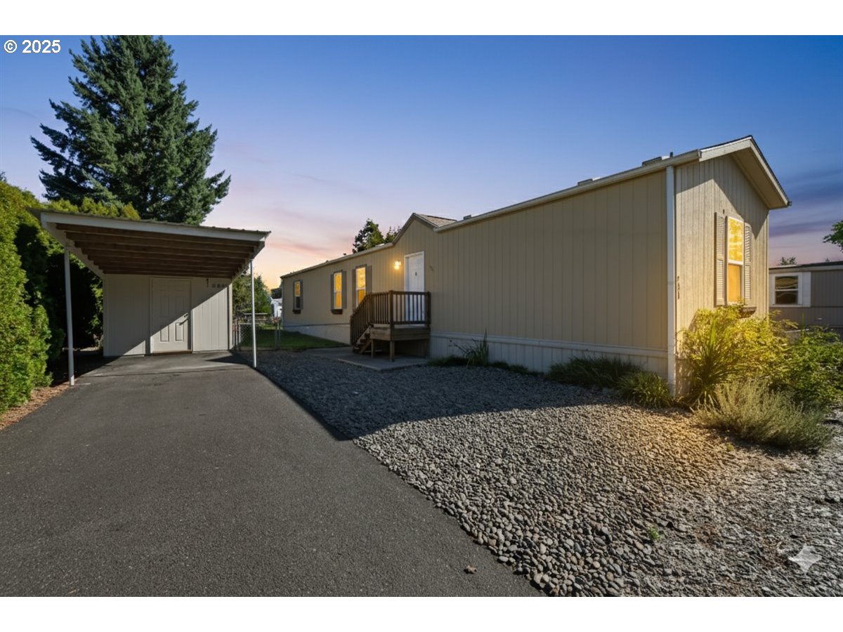 300 7TH AVE, BattleGround, WA 98604