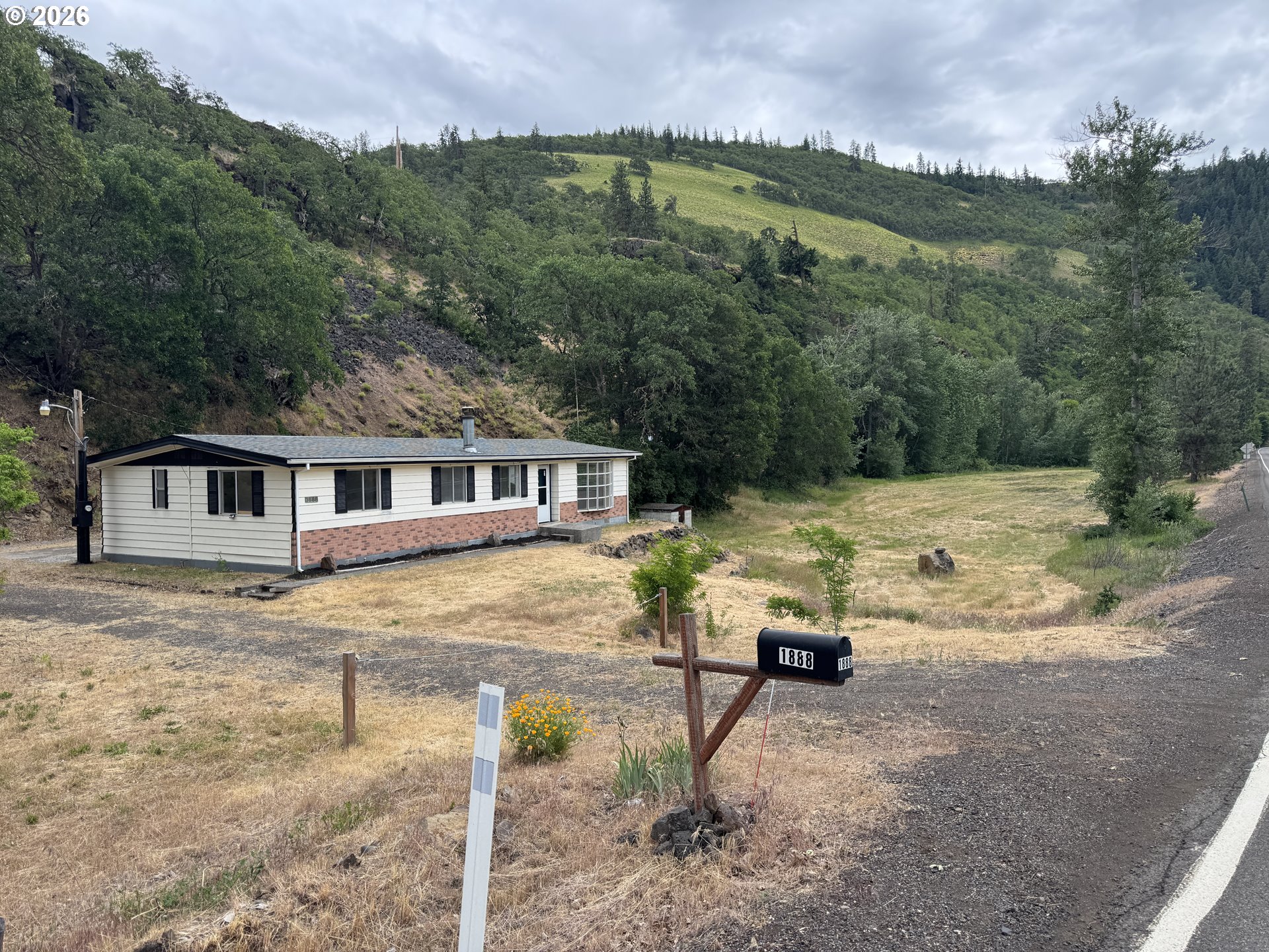 1888 HIGHWAY 142, Klickitat, WA 98628