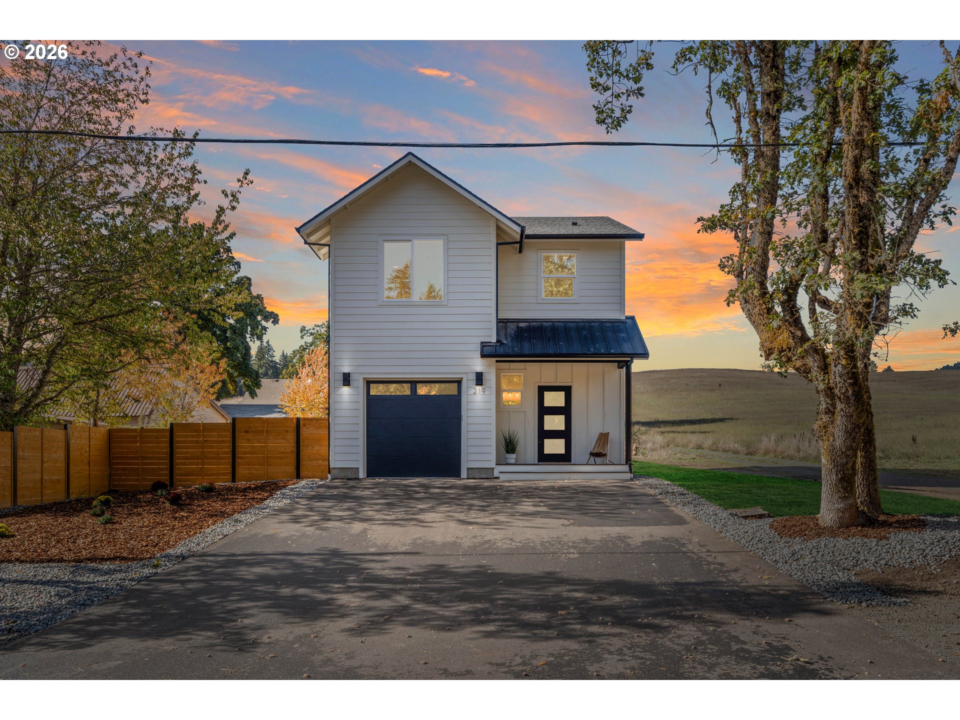 219 MAIN ST, WhiteSalmon, WA 98672