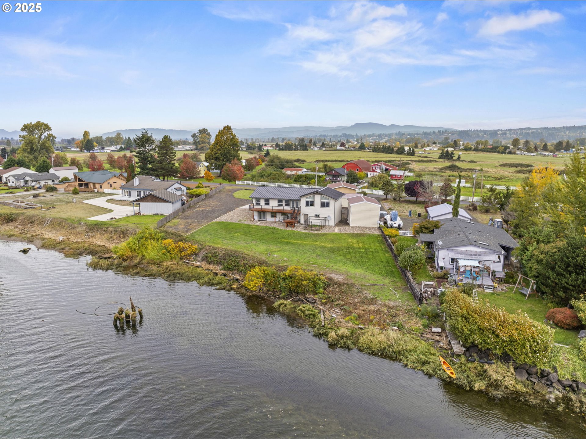 277 SUNNY SANDS RD, Cathlamet, WA 98612
