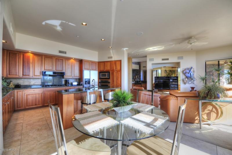 Kitchen_Family