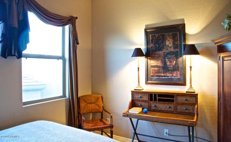 den decor
