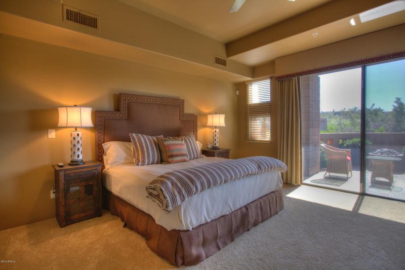 010_Master Suite