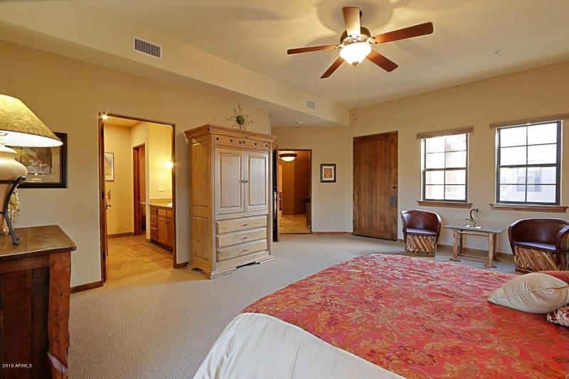 2nd Bedroom Suite 2