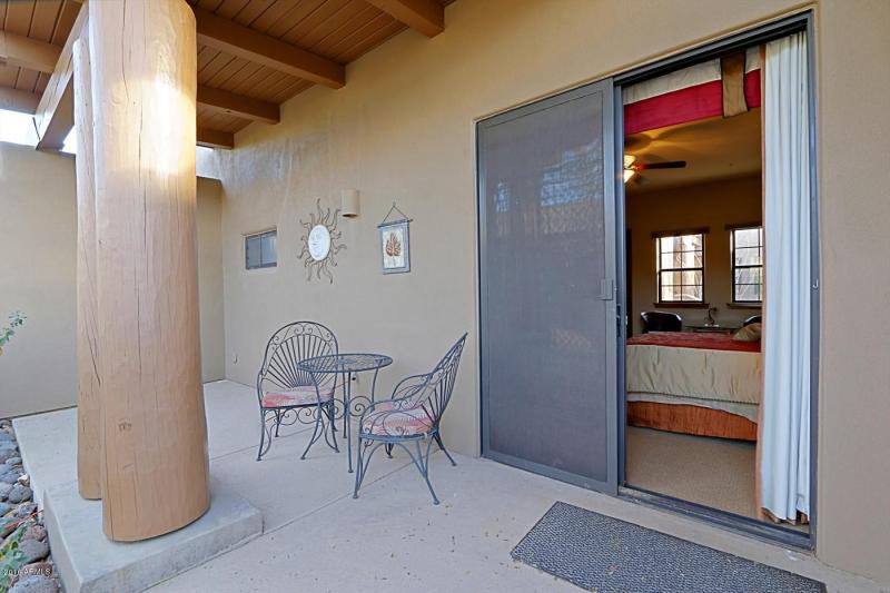 Side Patio 2