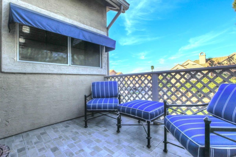 Balcony2