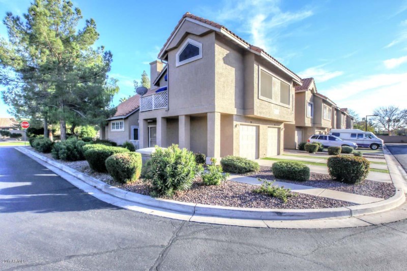 Corner Lot View