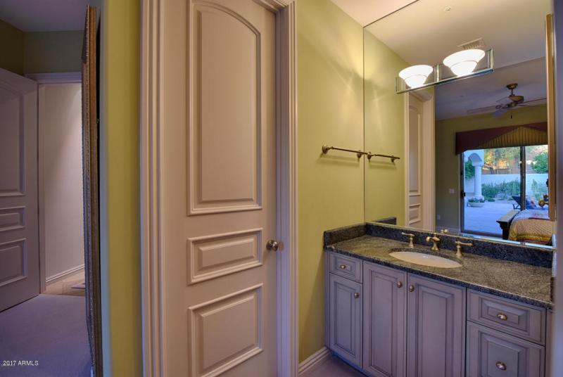 Guest bath 2