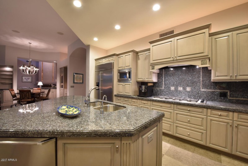 Kitchen 3
