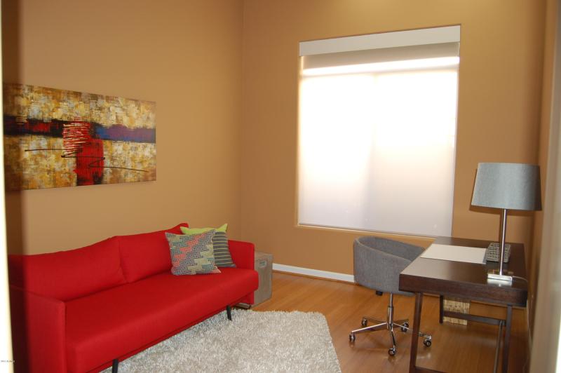Bedroom/Office