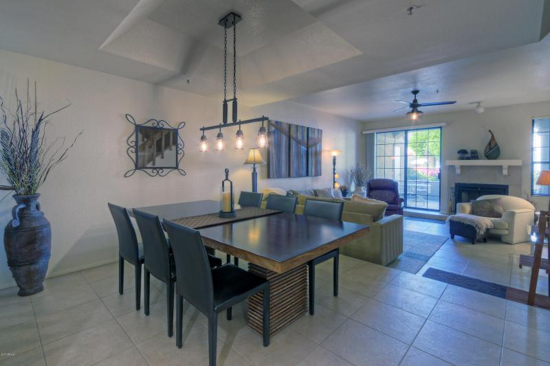 8300 E Via De Ventura 1006-MLS_Size-003-