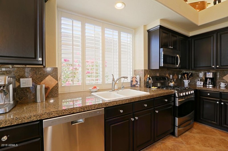 Kitchen 6