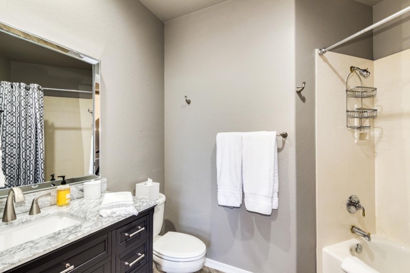 middle bath