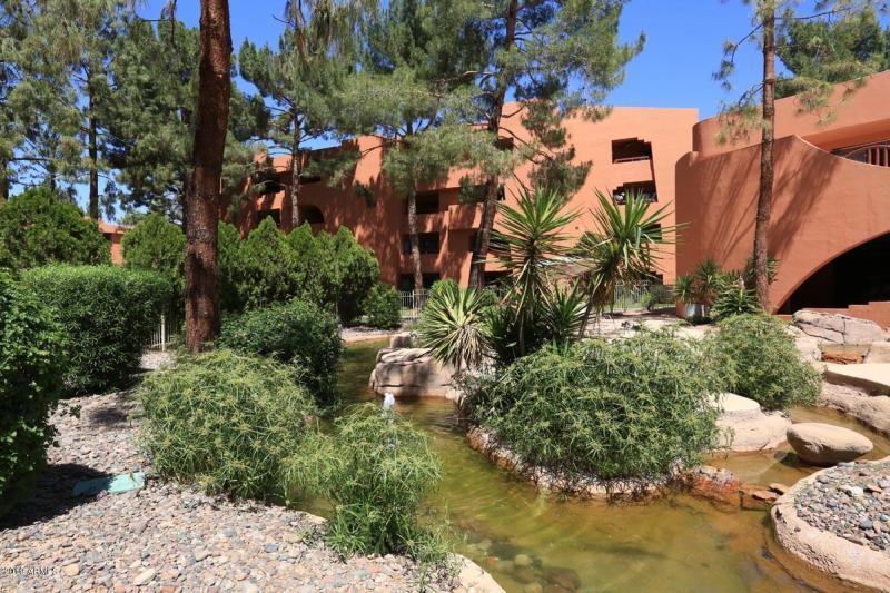 Anasazi Village-Community Pond