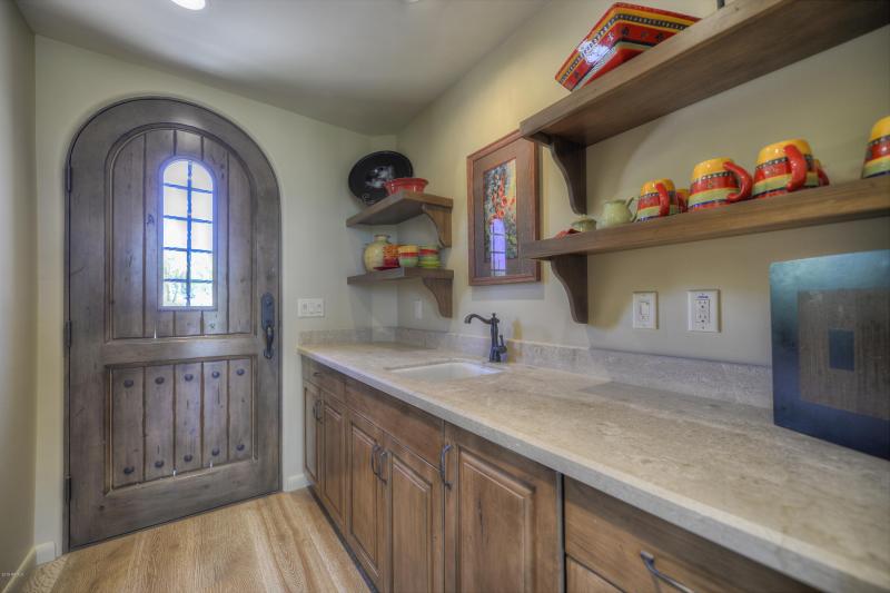 018_Guest Kitchen