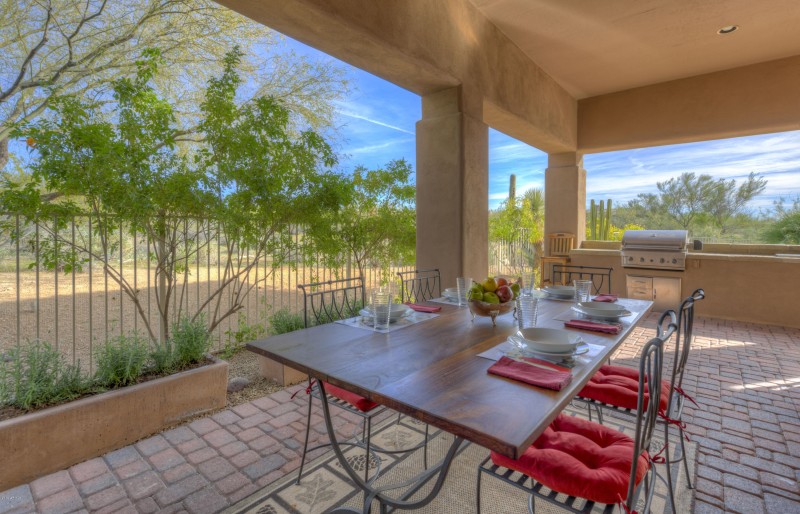 outside dinning