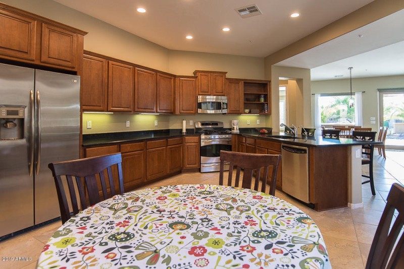 Eat In Kitchen
