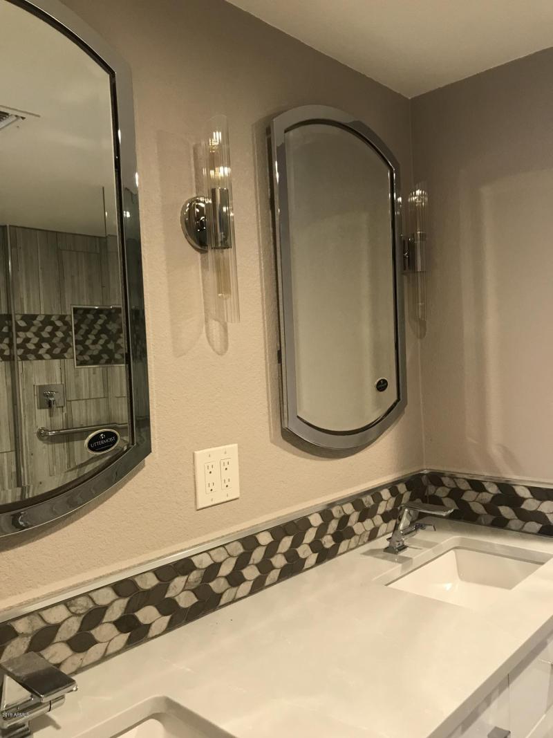 Master vanity
