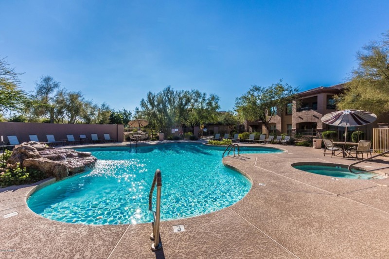 dove lakes pool 3