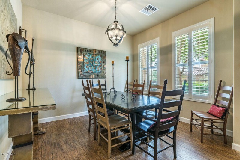 Encore - dining room