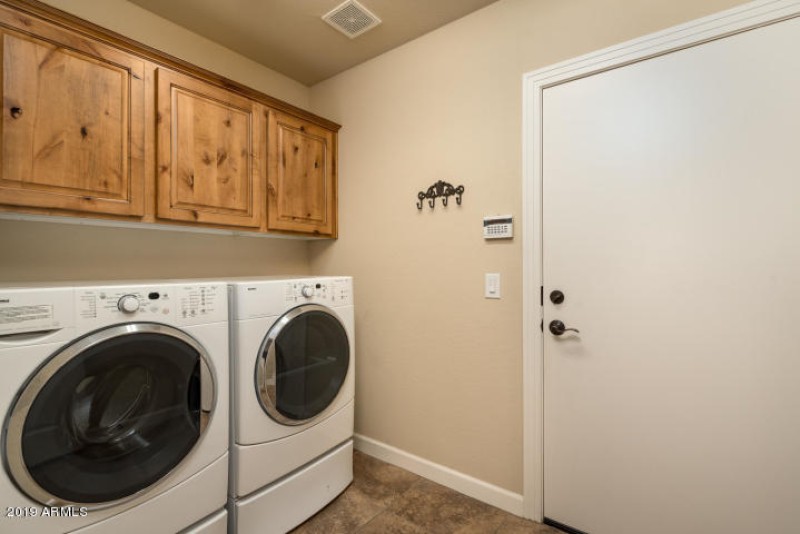 Encore - Laundry