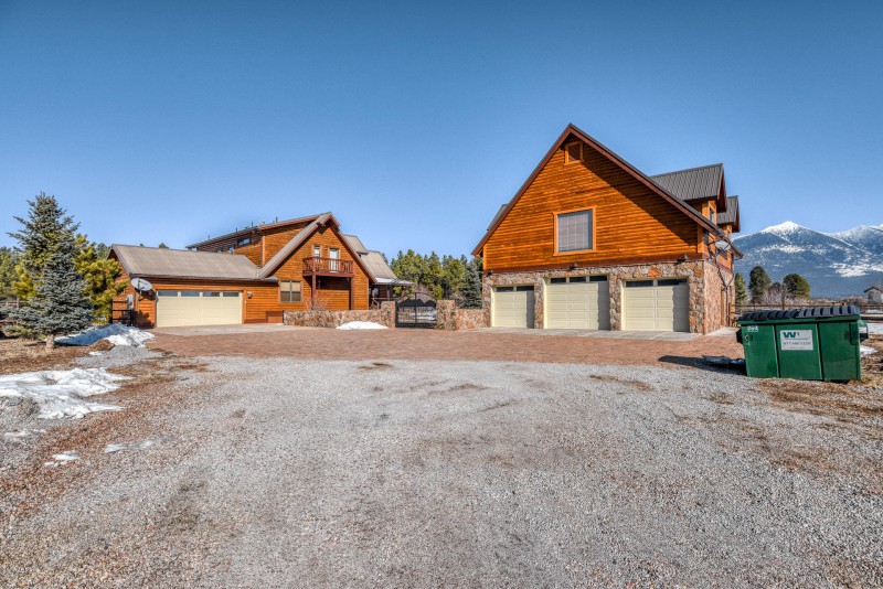 8950 W Antoinette Way-0002