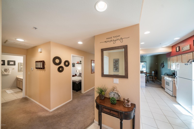 Entry/Hallway