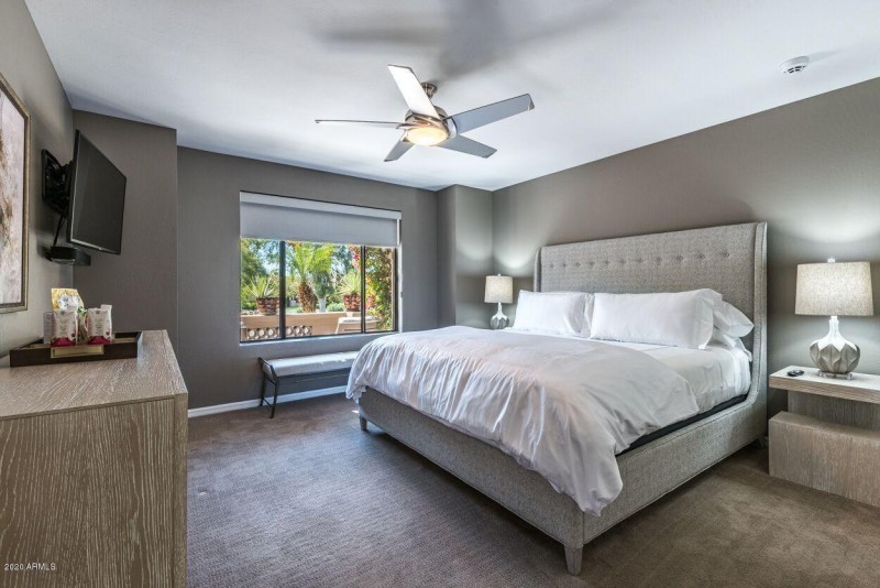 Guest bedroom