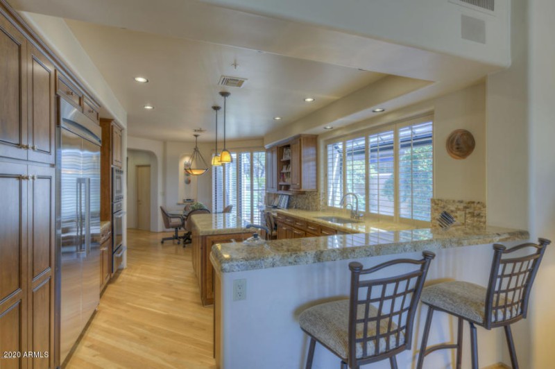 7723 Kitchen2