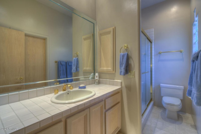 7723 Guest Bath 1
