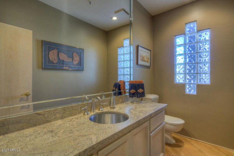 7723 Power Room