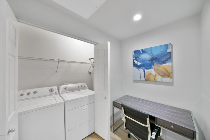 1022 Laundry