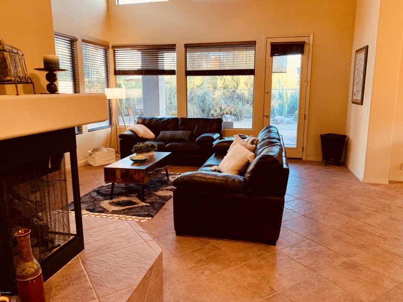 Family room 2
