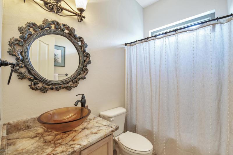 3RD BATHROOM W/ SHOWER/TUB