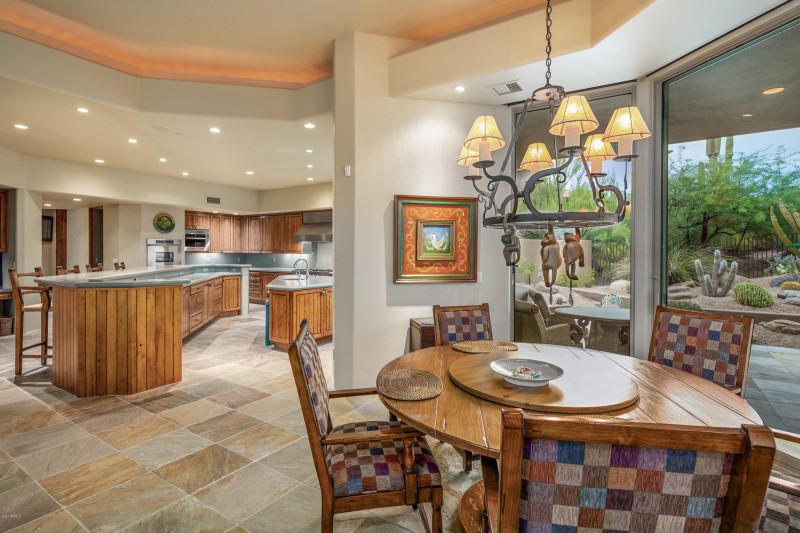 017_Breakfast Nook
