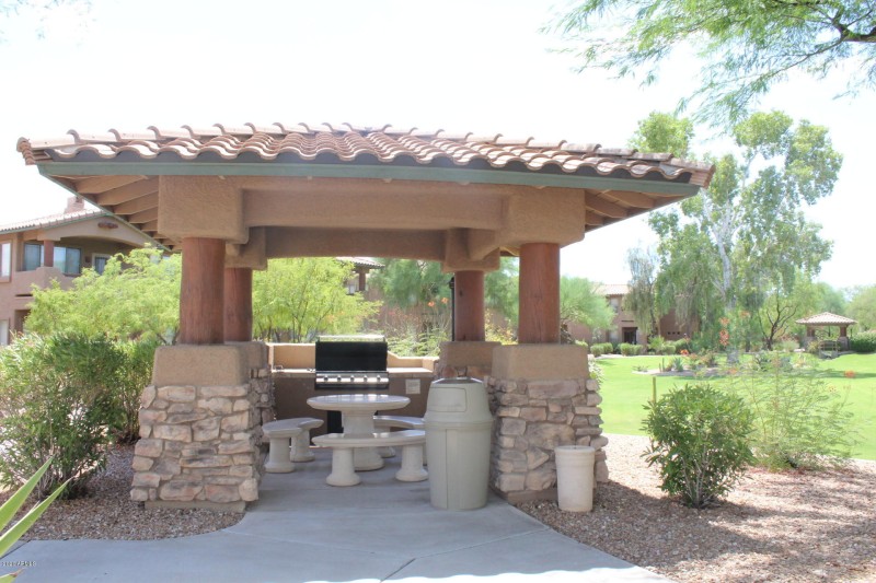 Common Area with BBQ