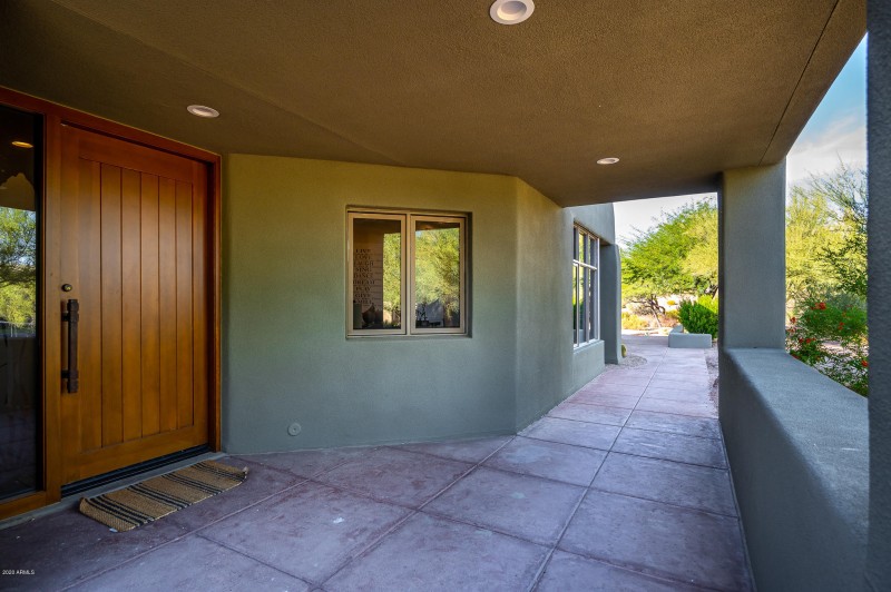 10071EGraythornDr-4