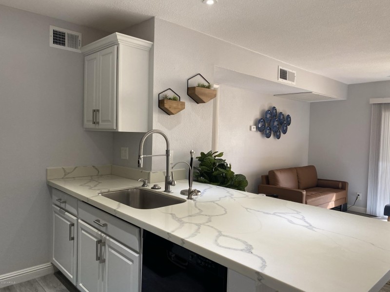 Kitchen V