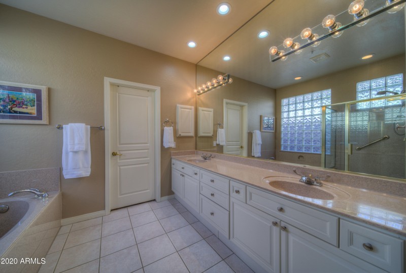 Dual Sinks and
