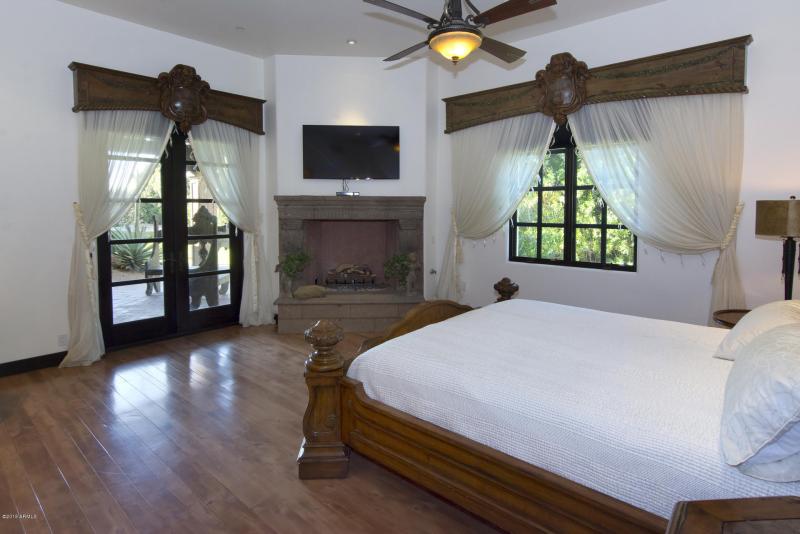 MASTER SUITE IS SIMPLY AMAZING