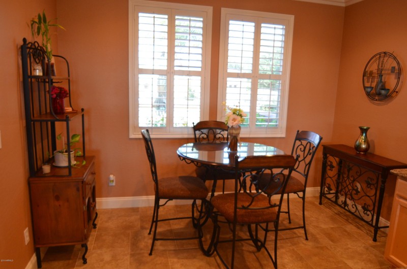 Cheerful Nook Space