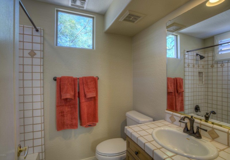 Guest house bath
