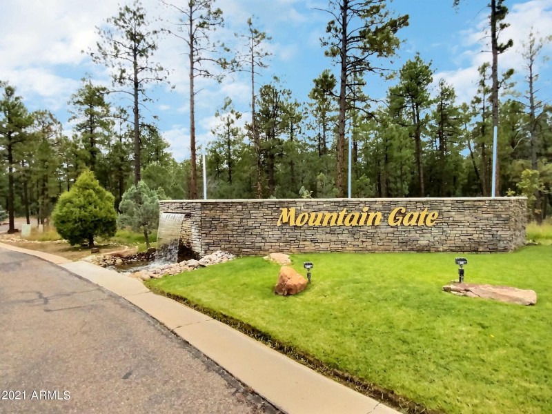 Mountain Gate Entry