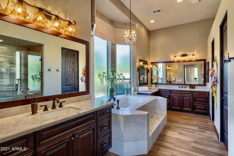 015_Master Bathroom
