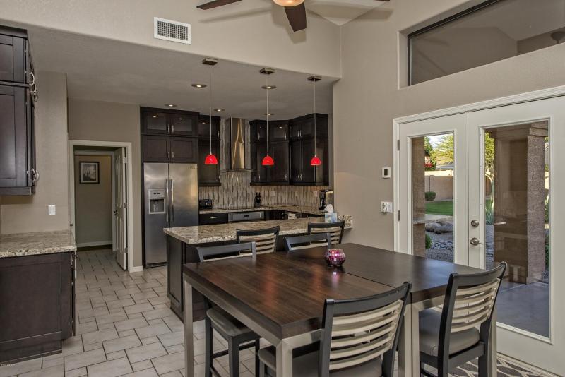 011_Breakfast Area